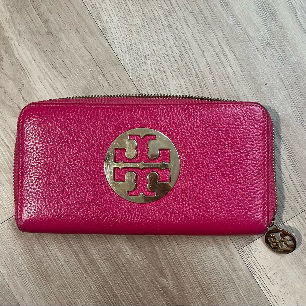 Pink/gold Tory Burch large wallet